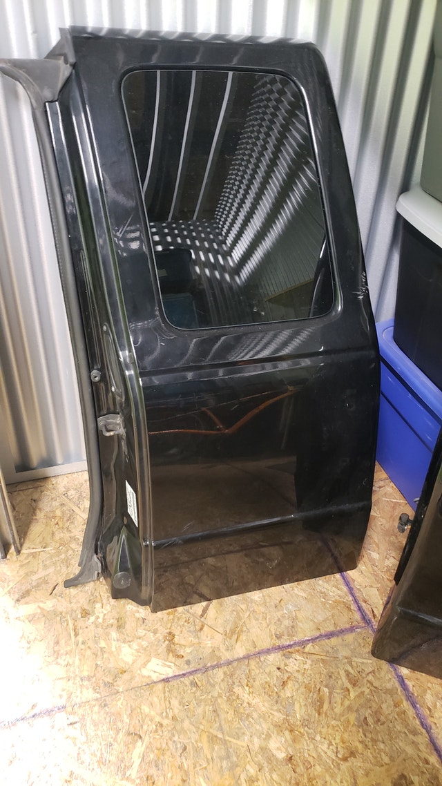 Ford Ranger Rear Doors (Pair) - photo 3