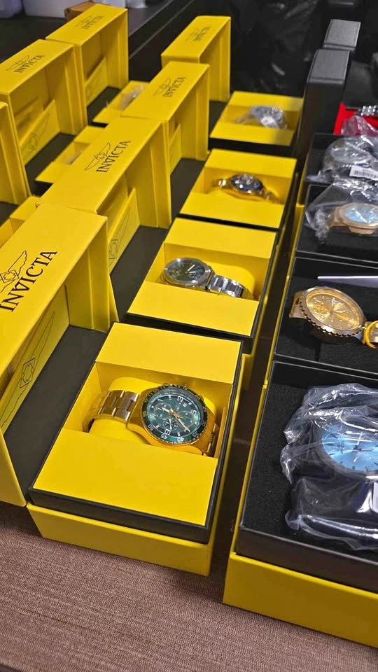 (3 for 200) Brand New Watch CLEARANCE SALE