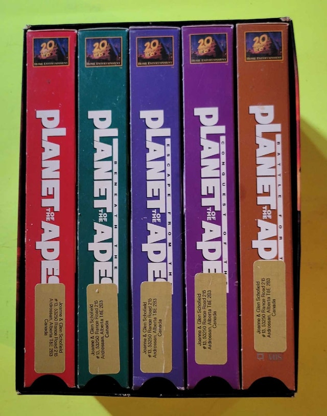 Planet of the Apes Special Collectors Edition VHS Box Set - photo 2