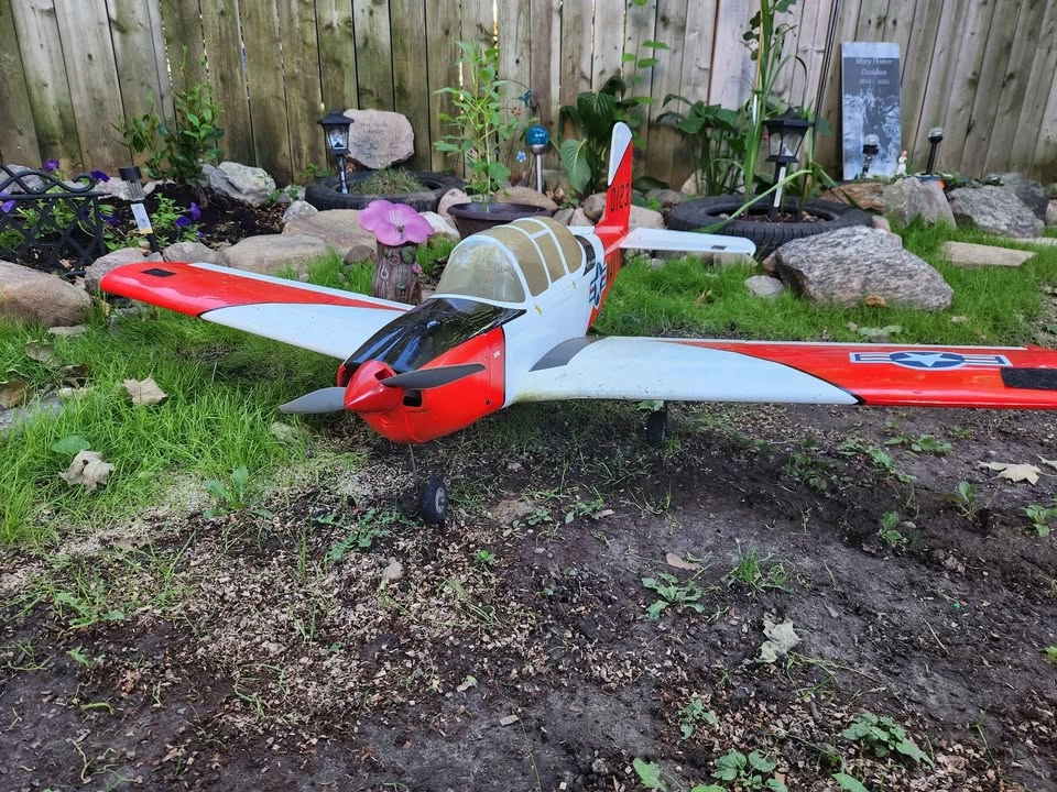 Rc airplane eflite t34 mentor 25e - photo 3