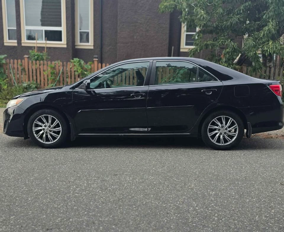 2013 Toyota Camry - photo 5