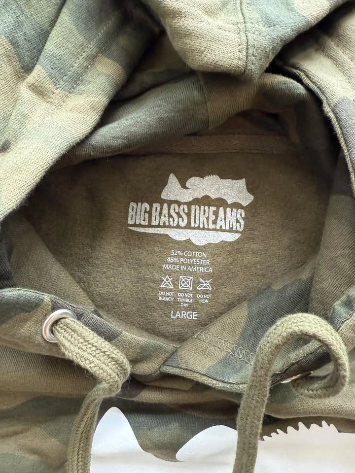 Big Bass Dreams Camo Hoodie – Men’s L – Brand New - photo 5