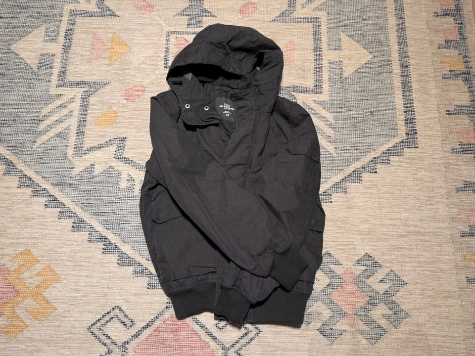 H&M Dark Grey Bomber Jacket – Unisex S – Like New - photo 3
