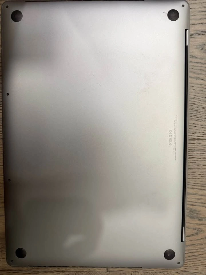 Apple MacBook Pro 16” 2019 model - photo 2