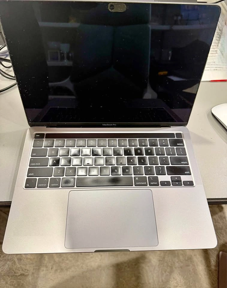Apple MacBook Pro 13-inch (2019) Model A1989