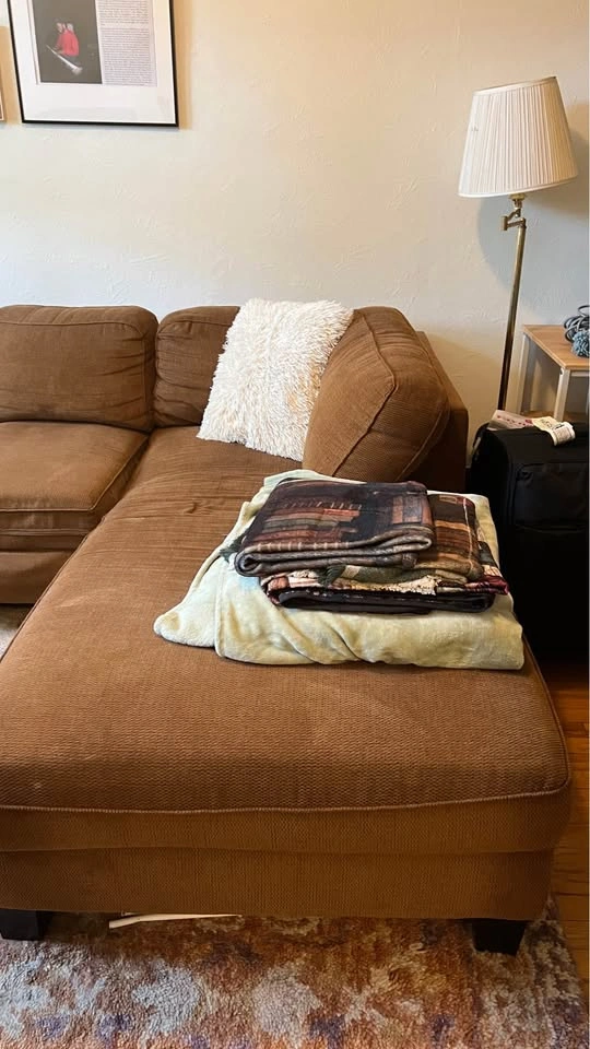 L Shaped Couch - photo 2