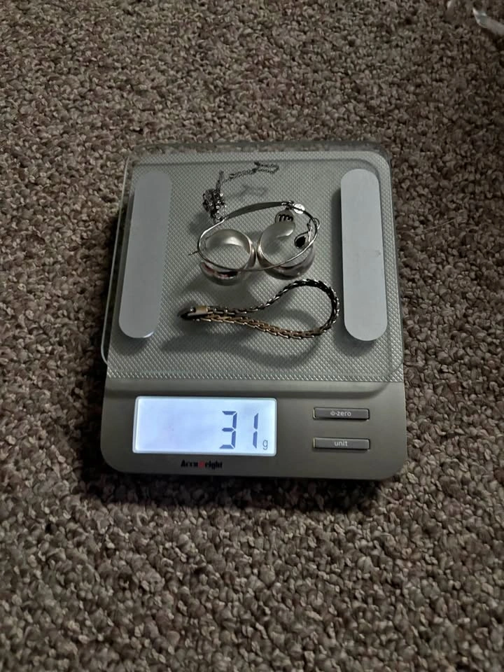 31 grams of silver stamped jewelry