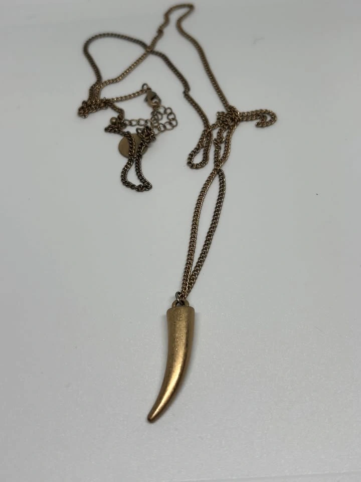 Gold-Tone tooth Pendant Necklace - photo 2