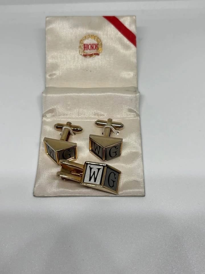 Vintage Hickok Cufflink and Tie Clip Set