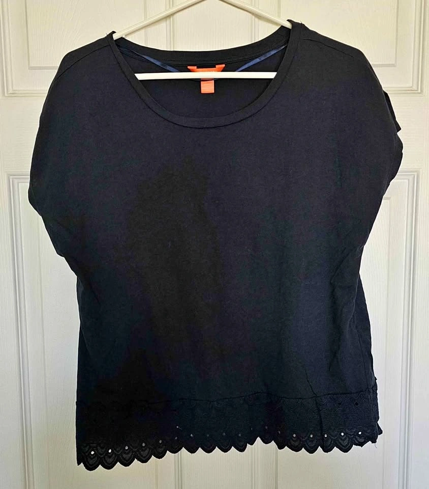 Brand New Joe Fresh Women's Black Eyelet Hem Top - Size L