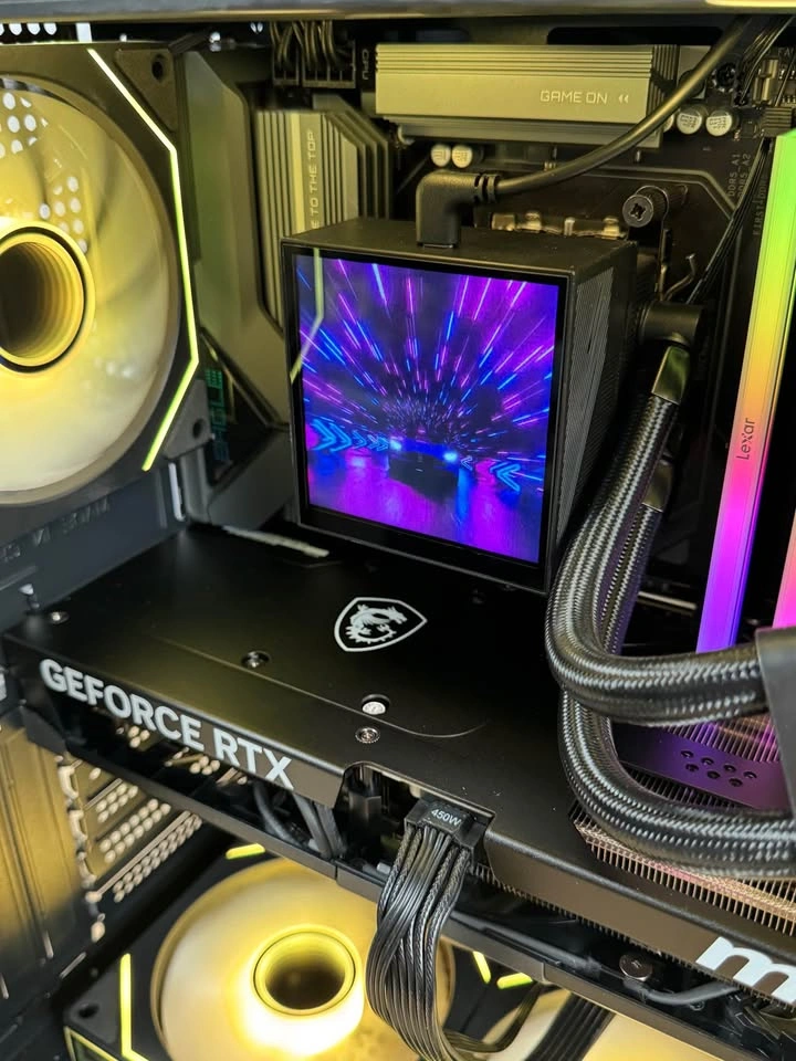 RTX 5070 Ti | Ryzen 9800x3D | 32GB RAM | 1TB SSD - Gaming PC - photo 4