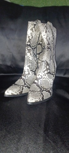 Ann Creek Snakeskin Ankle Boots Pointed Toe Python Print 9.5