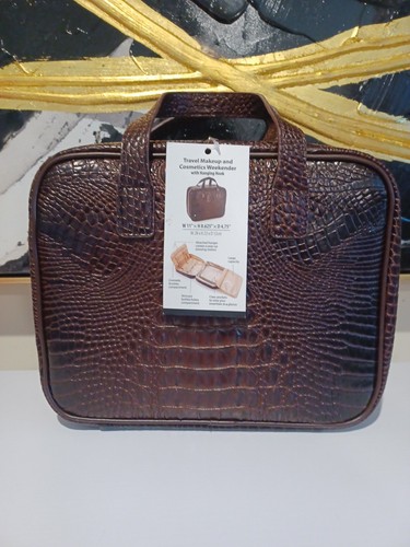 Travel Makeup And Cosmetic Weekender Bag With Hanging Hook