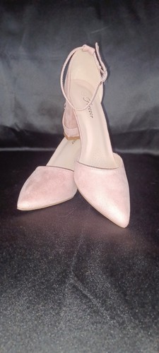 Forever Blush Pink Pointed Toe Ankle Strap Block Heel Size 9