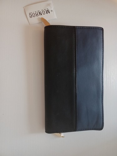 Monroe and Main Blue and Black Leather Wallet with Double Zipper - photo 3