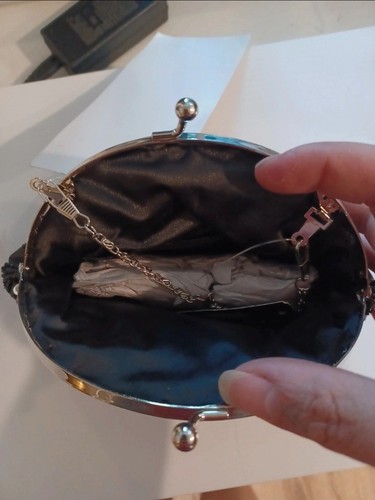 Ashro NWT Black Beaded Rhinestone Swirl Evening Clutch Bag - photo 3