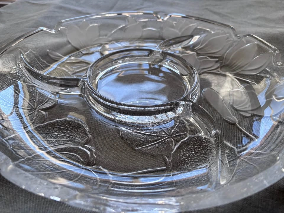 Frosted Glass Floral dip Platter - photo 3