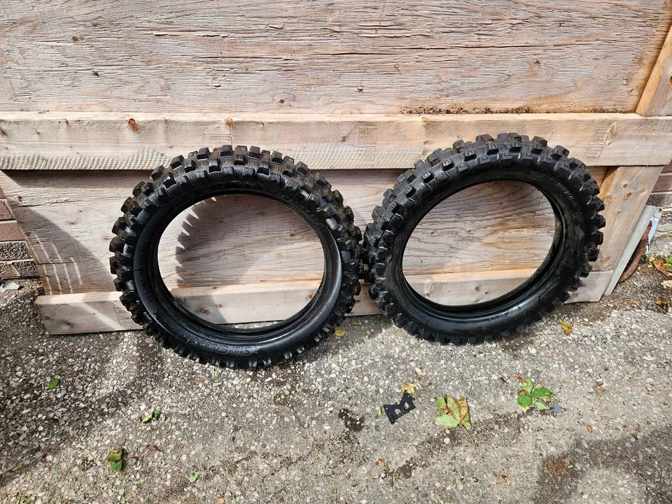 Michelin StarCross 5 Medium and Dunlop Geomax MX3S Tires