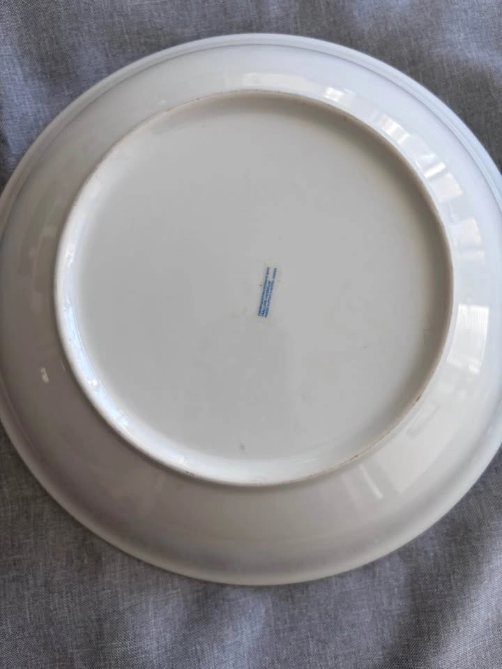 White Ceramic Serving Bowl - photo 3