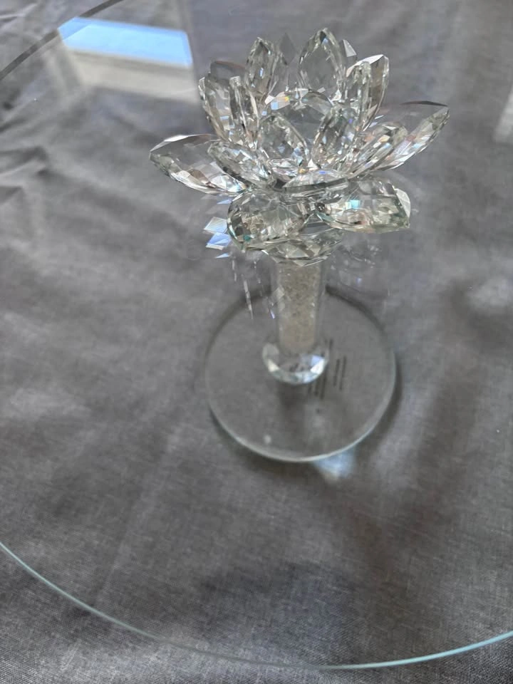 Crystal Lotus Glass Cake Stand - photo 4