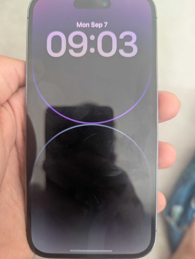 iPhone 14 pro - 128GB - 100% battery health