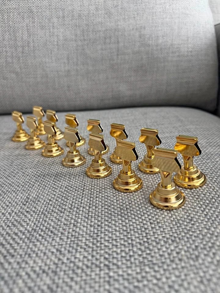 Gold Table and Place Card Holders - photo 2