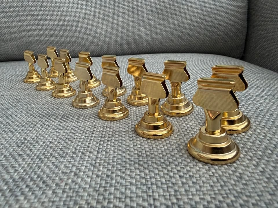 Gold Table and Place Card Holders - photo 3