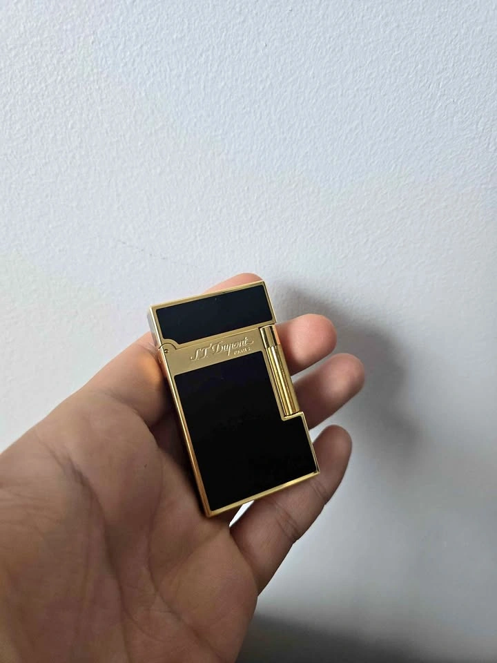 S.T. Dupont Ligne 2 Gold and Black Laque de Chine Lighter