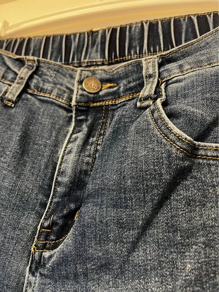Jeans Vogue High-Waisted Straight-Leg Jeans size S - photo 2
