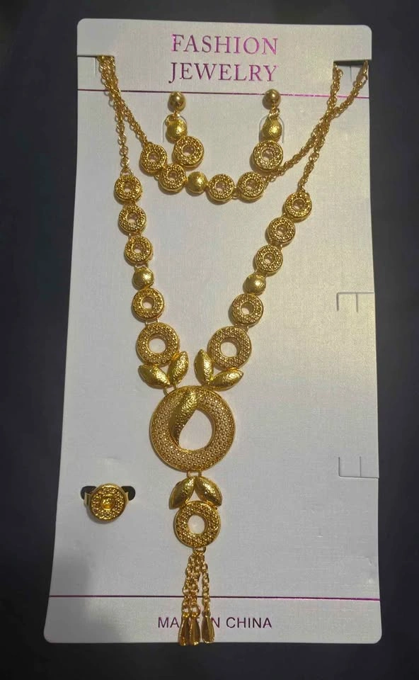 Gold-Toned Fashion Jewelry Set - photo 3