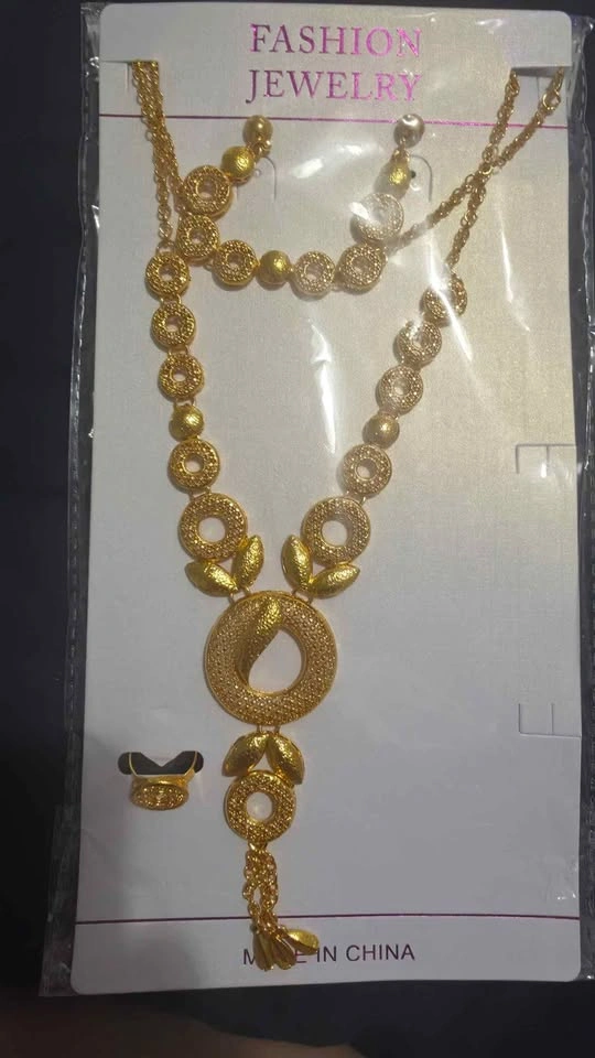 Gold-Toned Fashion Jewelry Set - photo 5