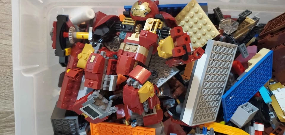 LEGO Marvel Super Heroes & More - photo 3