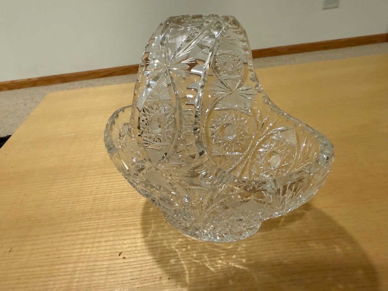 Beautiful Vintage Crystal Glass Fruit Bowl Basket with Handle - photo 3