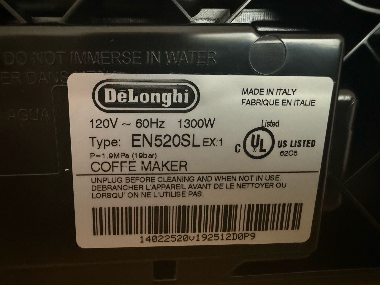 De'Longhi Nespresso Lattissima Plus Coffee Machine - photo 5