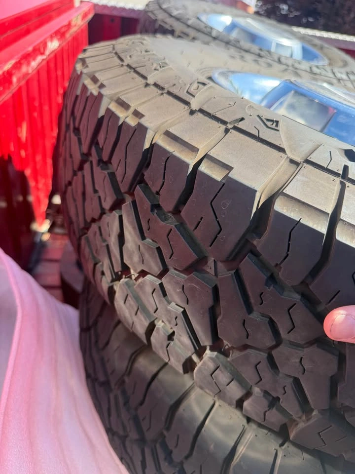 235/85r16 tires new - photo 2