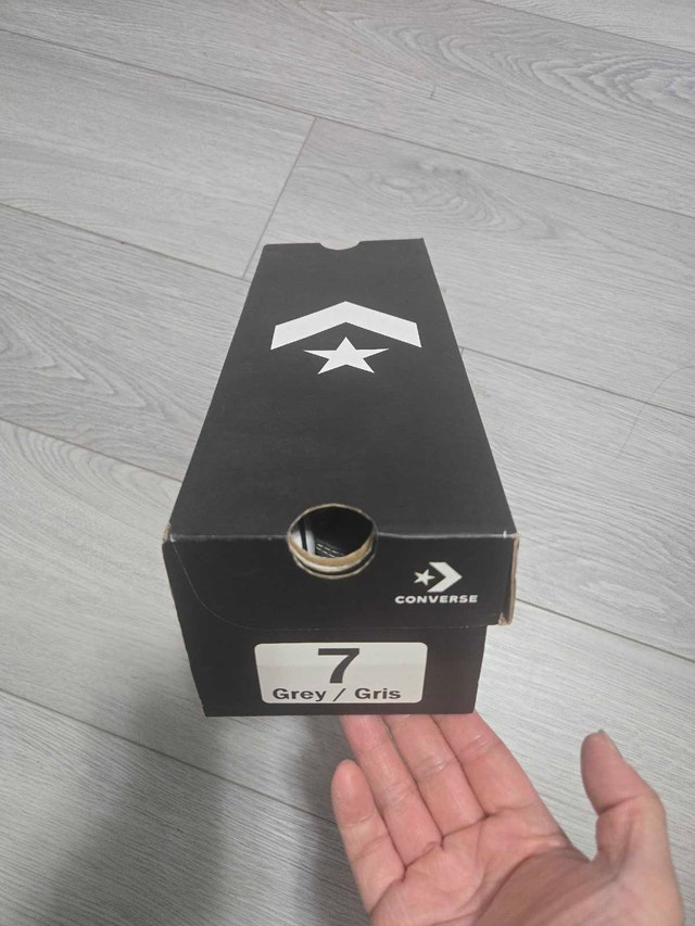 Converse Sneakers Unisex W7/M5 - BNIB - photo 3