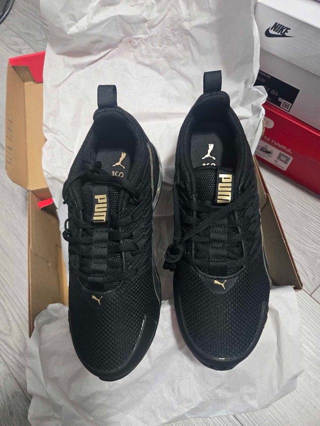 Women's Puma Voltaic Evo Sneakers Size 7 - BNIB