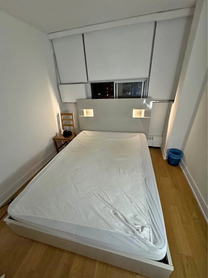 Modern White Queen Platform Bed Frame + Mattress Set