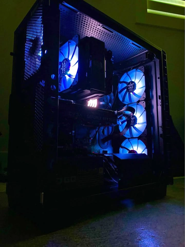 Gaming Pc + Stuff