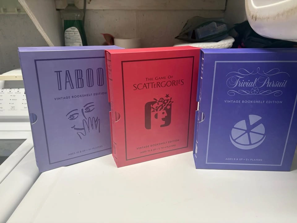 3 Vintage Bookshelf Edition Board Games – Trivial Pursuit, Taboo - photo 4