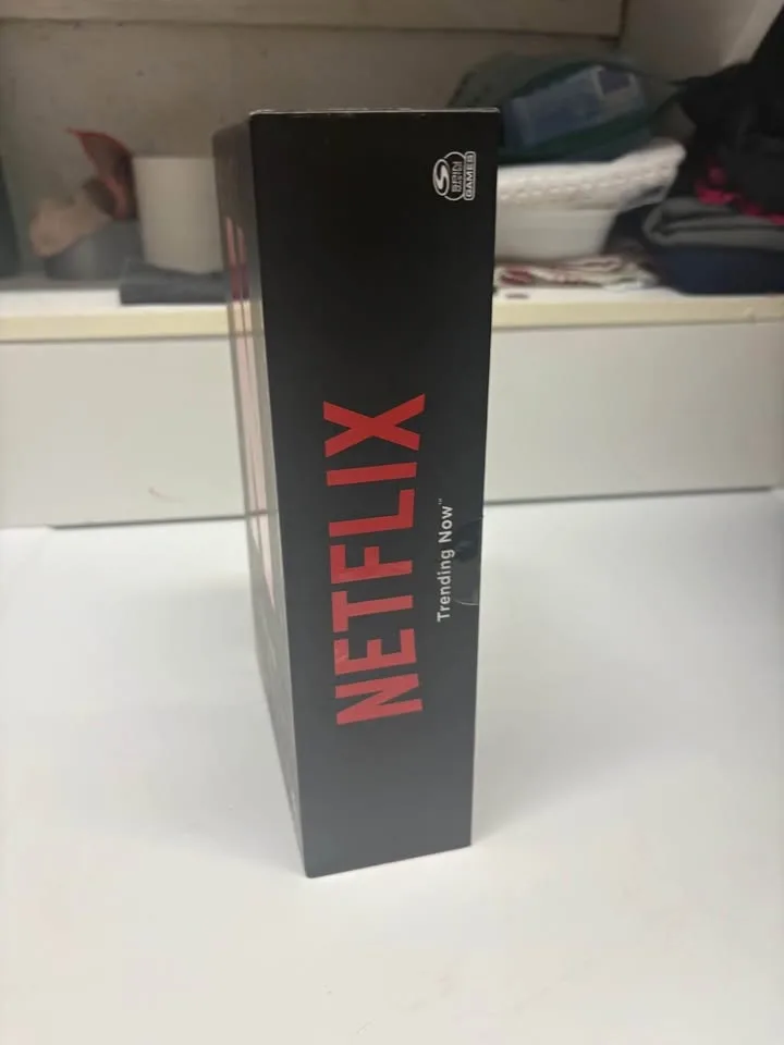 Netflix Trending Now Party Game – 3-10 Players – BNIB - photo 3