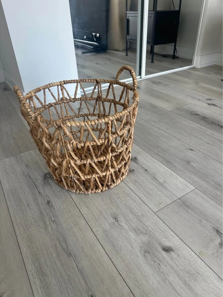 Wicker basket