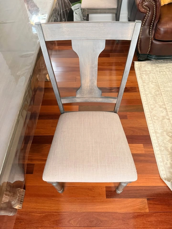 Dining Table with Chairs and Table Cloth - photo 3