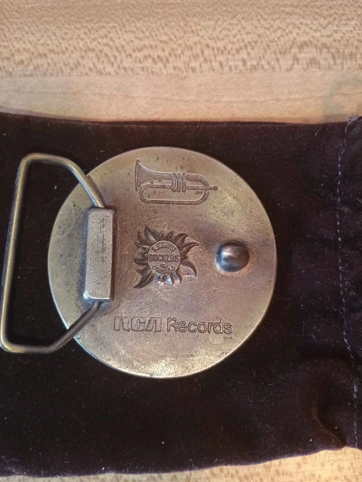 Vintage RCA Belt Buckle Signed Lewis Buckles Danny Davis Nashvil - photo 2