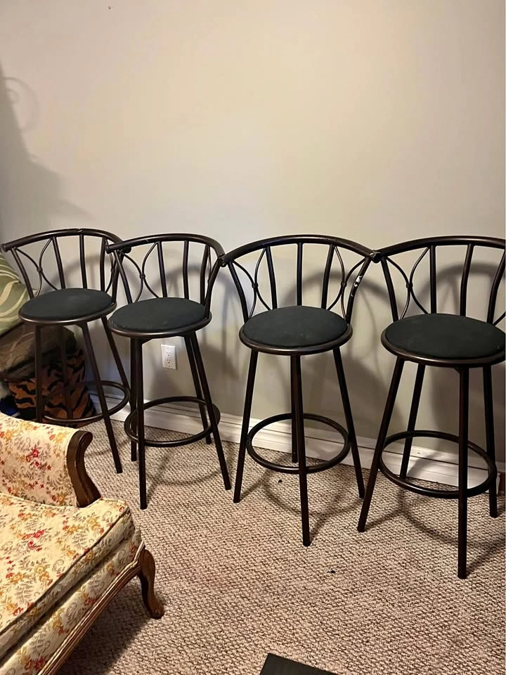 Set of 4 Swivel Metal Bar Stools