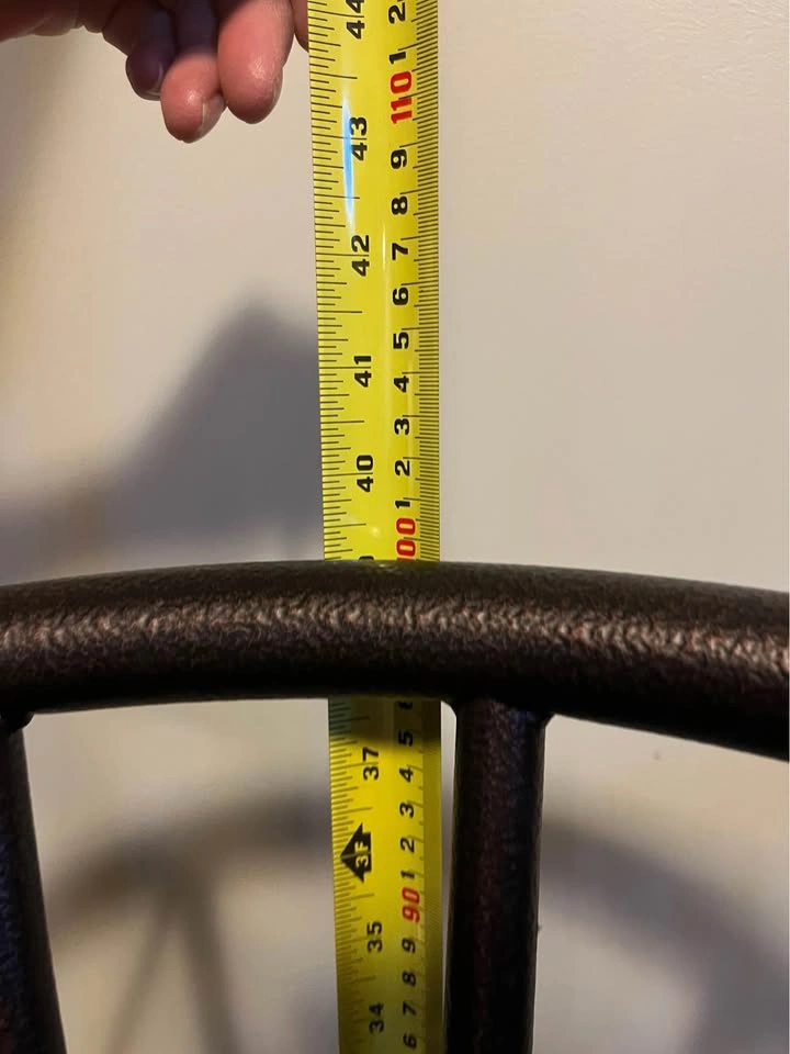 Set of 4 Swivel Metal Bar Stools - photo 4