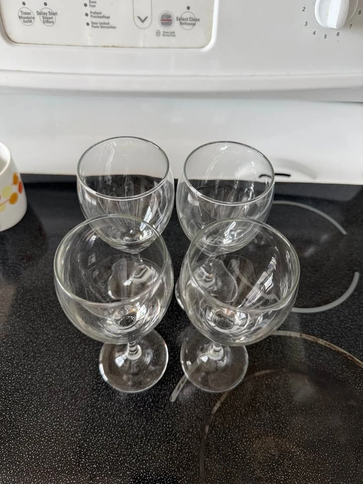 Wine glasses - photo 2