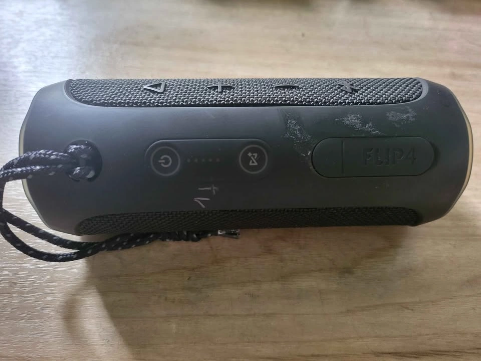JBL Flip4 Bluetooth Speaker - photo 2