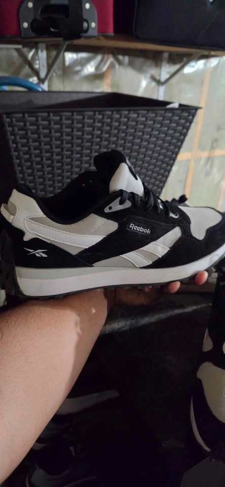 Reebok men's shoes size 10 - photo 5