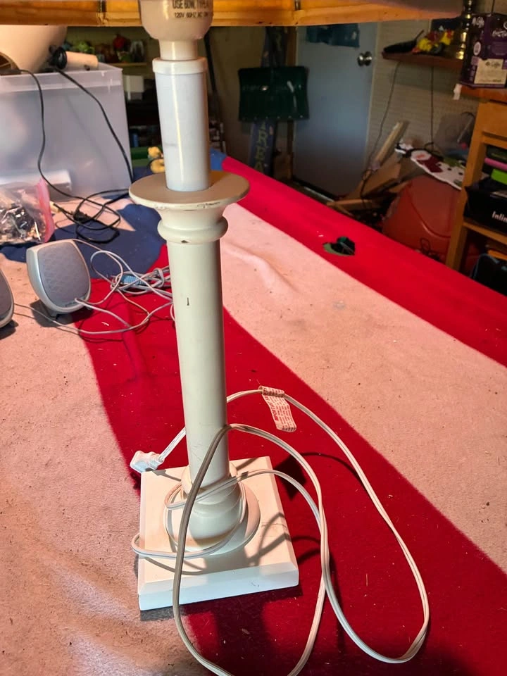 Vintage white table lamp - photo 2